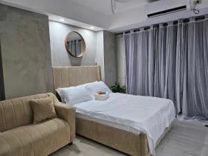 One Bedroom at Azure Urban Near Airport