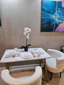 One Bedroom at Azure Urban Near Airport