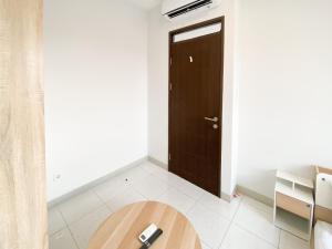 Minimalist Japanese Style 2BR at Apartment Mekarwangi Square Cibaduyut By Travelio