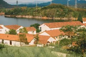 Qiandao Lake on the west slope - 黄山风景区