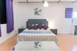 Luxury 4BR Apartment with Pool behind Alona Beach