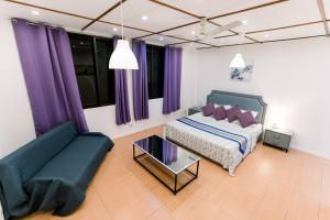 Luxury 4BR Apartment with Pool behind Alona Beach