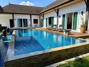 Charming Villa at Layan