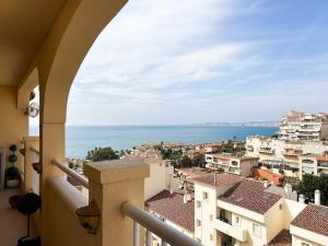 CYV - Beautiful Apartment with Sea Views