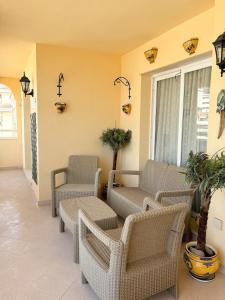 CYV - Beautiful Apartment with Sea Views