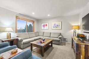 SNOW FLOWER 041 condo