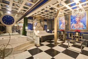 Victoria Court North Edsa