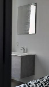 Chambre dhôte, la b&w