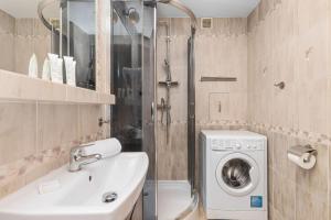 Comfortable Studio with Balcony located 600 m from the Beach by Rent like home