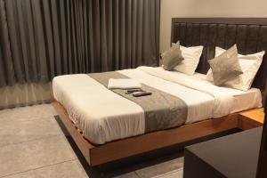 Relax Inn - Drive In Road