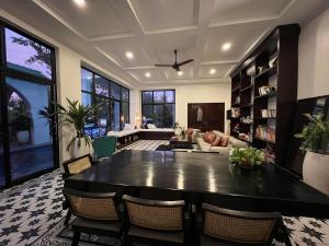 The Little Garden Villa