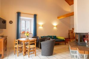 Maisons de vacances Gite Gite 6/7 personnes 1 chambre/1 mezzanine : photos des chambres
