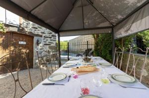 Maisons de vacances Newly renovated fort with panoramic landscape view jacuzzi & billiard : photos des chambres