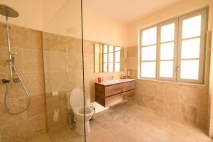 B&B / Chambres d'hotes B&B Hugo Puisserguier : photos des chambres