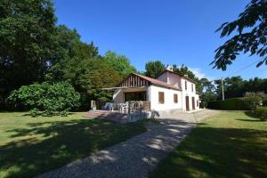 Villas Ancienne gare renovee - Clevacances 2 Cles : Maison 4 Chambres