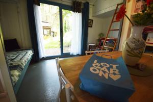 Chalets Chalet avec piscine commune au Lac de Goulens - 2 adultes et 3 enfants : photos des chambres