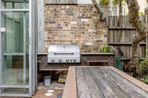 Modern & Stylish 3BR in Redfern