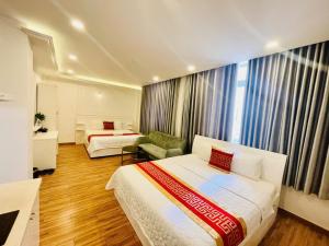 Phú Gia Hotel 99 Đường D1, KDC Him Lam, Tân Hưng, Quận7
