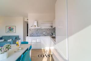 White Sea House- Ampio apt c vista mare, WiFi, AC