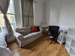 City Centre Studio - Easy Transport Links