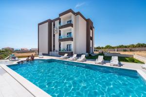 Deluxe Apartment Rita 5