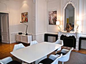 Appartements T3 HYPERCENTRE Jardin Public : photos des chambres