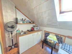 6B Meridian studio with Sauna