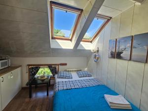 6B Meridian studio with Sauna