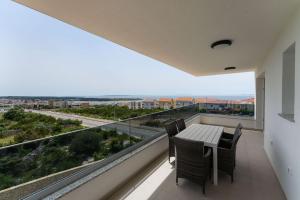 Deluxe Apartment Rita 10