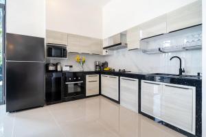 Patong Cliff Pool villa