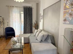 2 Bedrooms Apartment Center of Athens 4 min Subway