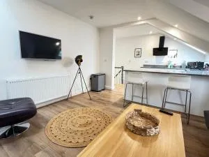 Stylish & Cosy 2-Bed Apartment in Vibrant Oakwood! - Roundhay