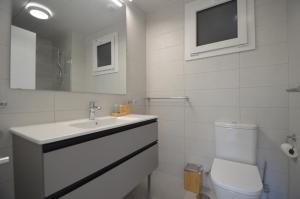 Los Camaleones EXCELLENT & SOLMARES