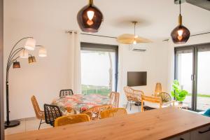 Maisons de vacances NoMad Home, avec 1 parking prive a 2 pas de La Cite Medievale : photos des chambres