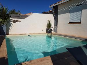 Maisons de vacances Maison 4/6 pers avec piscine proche des plages : photos des chambres