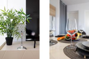 LAmmarage YourHostHelper