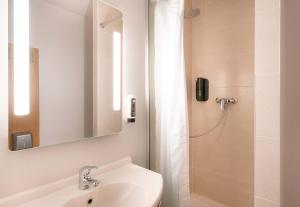 Hotels B&B HOTEL Vannes Ouest Golfe du Morbihan : photos des chambres