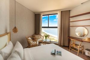 Apec Mandala Apartment Sunrise & Sea View