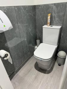 Modern Studio Flat in Bramhall