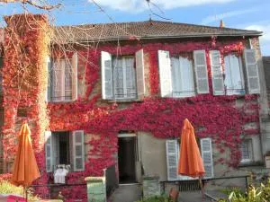 Studio confort à Néris-les-Bains - 18 m² avec jardin - Arpheuilles-Saint-Priest