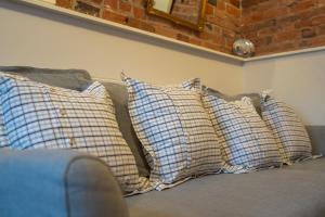 Hood Lane Farm - The Parlour - Self Catering Ground Floor Apartment