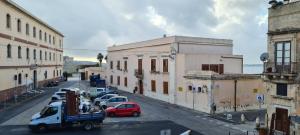 Alle Porte del Castello Maniace