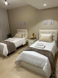 Pool & Sea View 2BR in Mangroovy