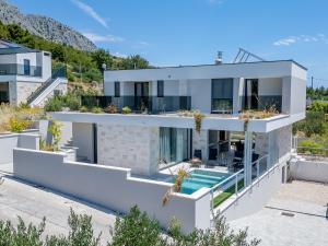 New ! Luxury Villa - RoMa 1 and 2 with two heated pool