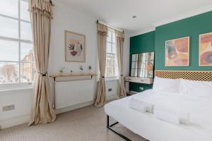 Glorious 2BD Duplex with Balcony Islington