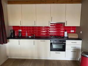 Forest lakehouse with Breathtaking Sauna