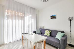 Le Petit Fleury – Balcony, Calm in Cannes