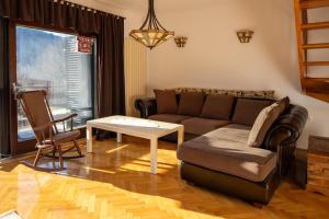 CASA NATURA - charming chalet with hot tub