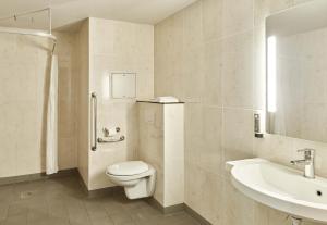 Hotels B&B HOTEL Orly Chevilly Marche International : photos des chambres