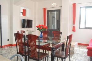 NordMADAGASCAR "Villa Louis" ProposeJusquàFinAnnée25 25euros le T2 et 35euros le T3 MeublésTout Confort Centre-Ville de DIEGO-SUAREZ